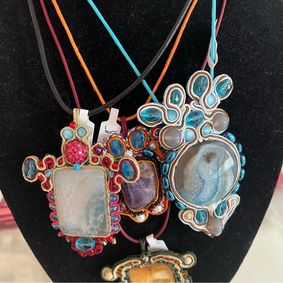 Blue Handmade Polish Stone necklace - Picture 3 of 6